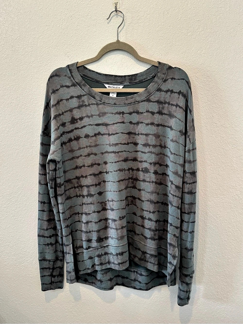 Athleta Sweatshirt Tie-Dye Gray & Blue Size Medium